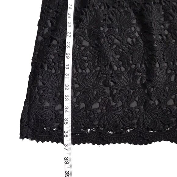 Ann Taylor Dress Size 4 Black Sleeveless Floral Eyelet V-neck Scalloped Hem - Picture 12 of 13